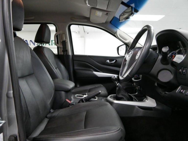 2018 NISSAN NAVARA 2.3 DCI 190 BHP TEKNA EDITION 4WD MANUAL ( NO VAT ! )