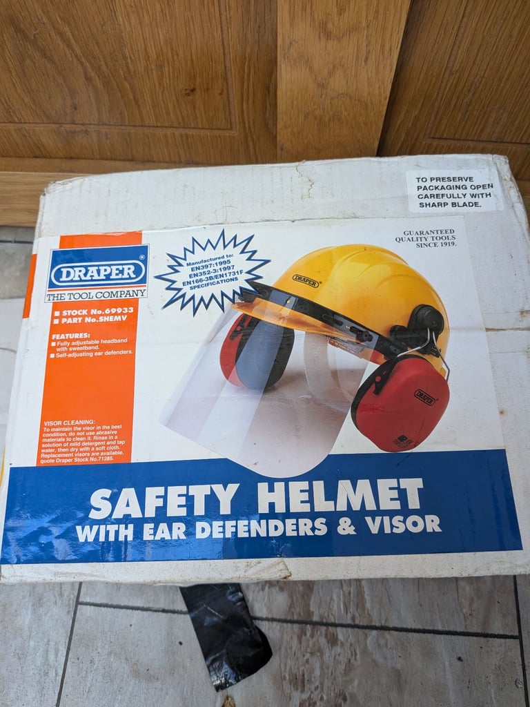 image for Safety helmet, visor and ear protectors 