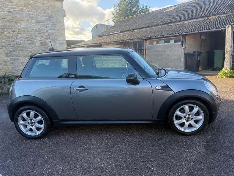 Mini Cooper,  Hatchback, 2009, Manual, 1560 (cc), 3 doors
