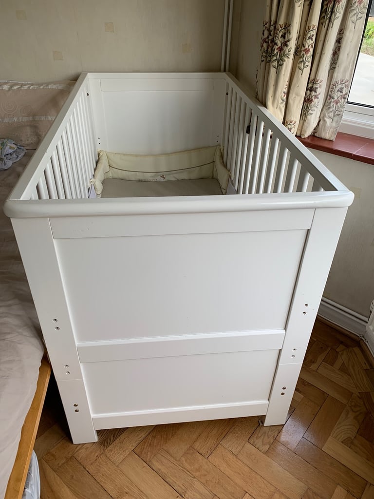 East Coast Cotbed, from newborn to toddler - approx 4y