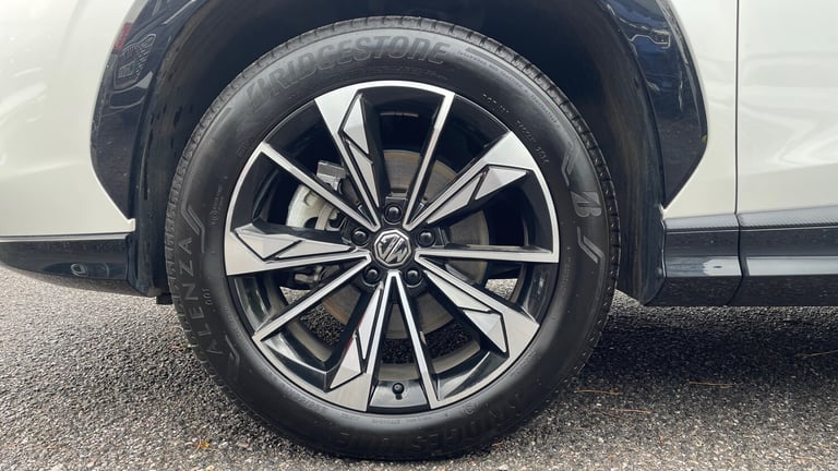 2024 MG HS 1.5 T-GDI SE 5dr DCT - Apple CarPlay/Android Auto  Petrol