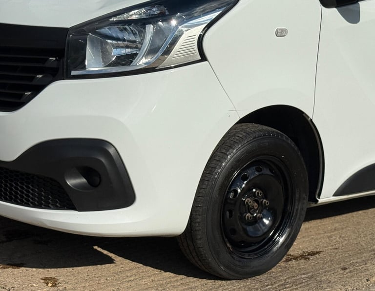 2019 Renault Trafic 1.6 dCi 27 Business+ SWB Standard Roof Euro 6 5dr Diesel