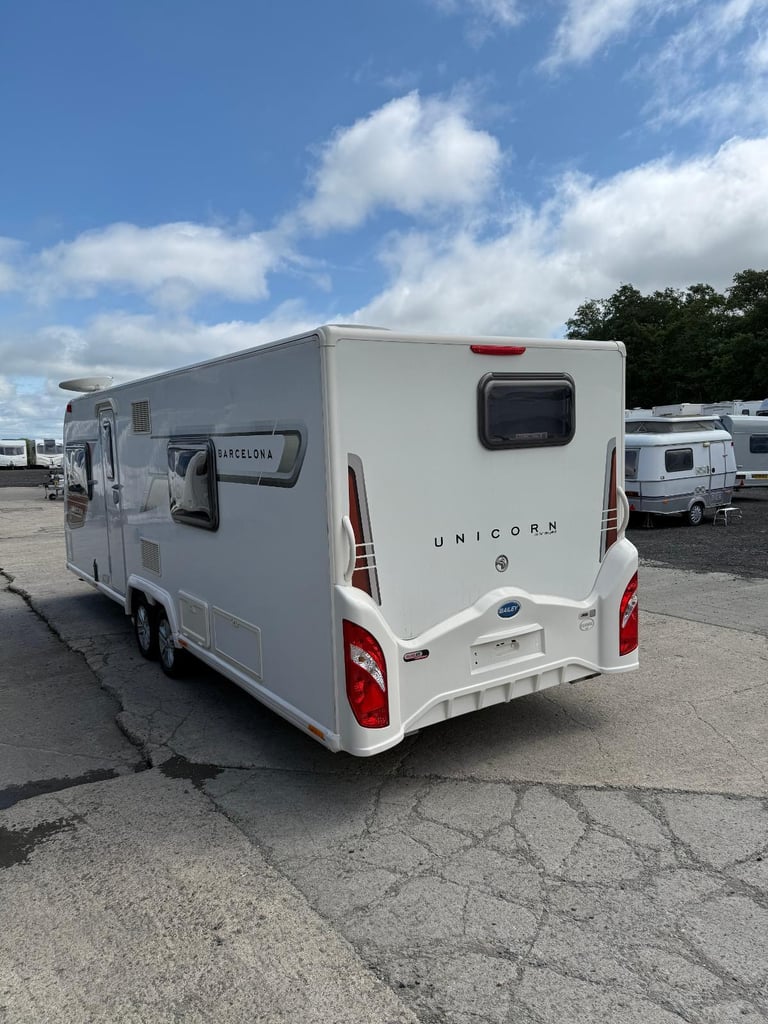 2013 Bailey Unicorn Barcelona