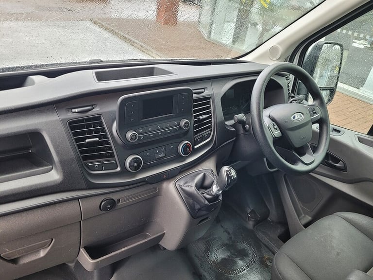 2022 Ford Transit 350 EcoBlue Leader Luton TDCI 130ps 4.1m with Air Con, Tail Lift &amp; 1 Owner ...
