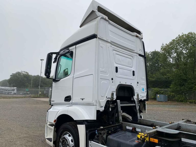 MERCEDES ACTROS 1824 *EURO 6* 4X2 DEMOUNT CHASSIS CAB 2018 - BV67 OUA