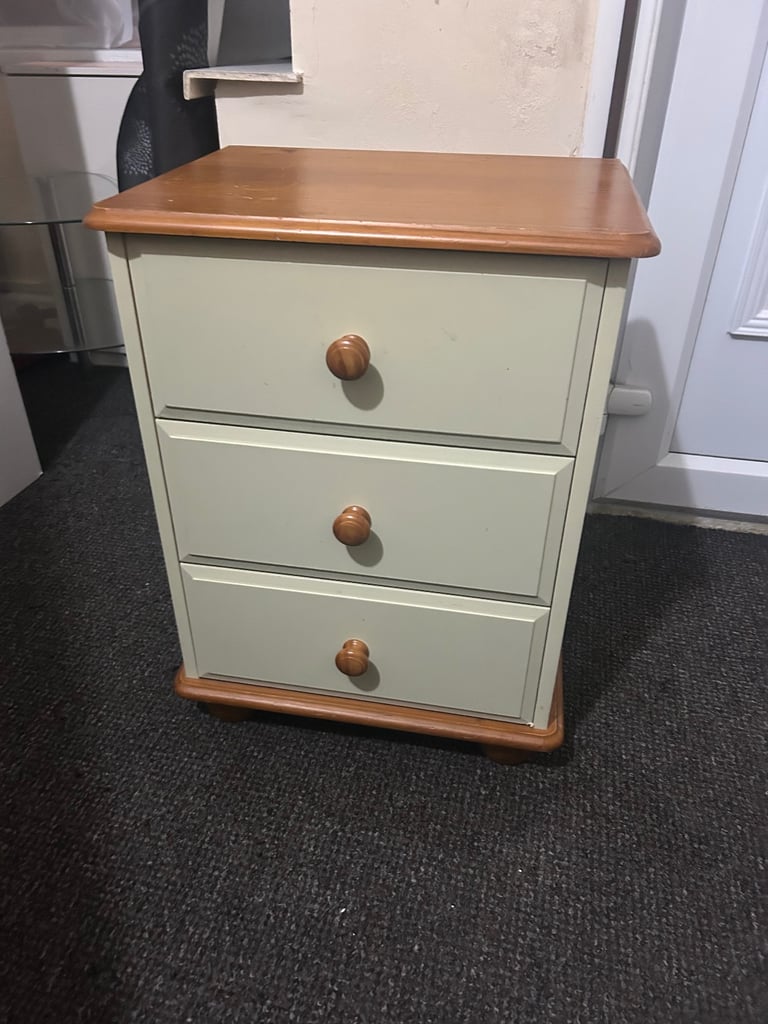 image for Drawers/bedside table 