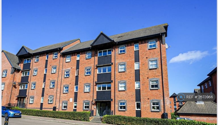 2 bedroom flat in The Wharf, Leighton Buzzard, LU7 (2 bed) (#2673966)