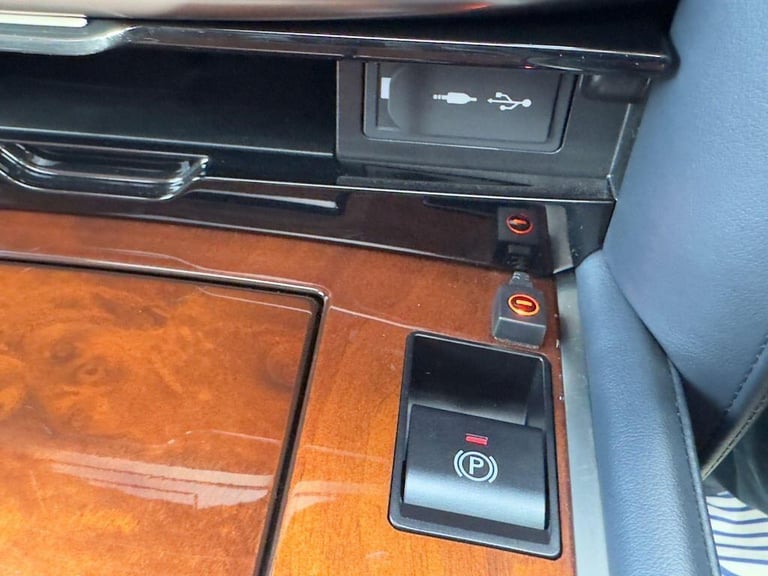 2024 Lexus LX LX570 5.7 V8 Automatic 4X4 8 seats 5dr Petrol Automatic