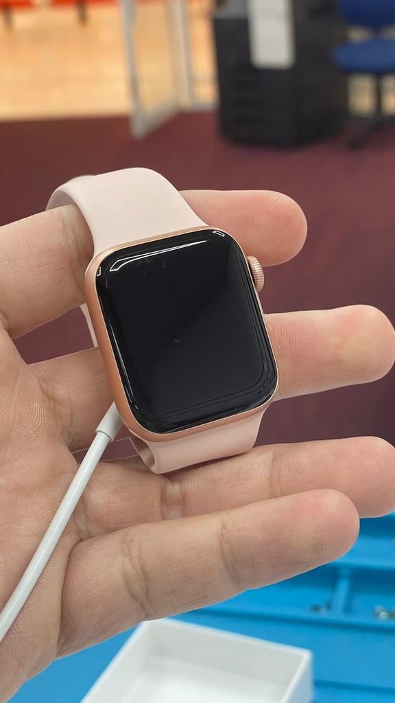 Apple watch for store sale gumtree