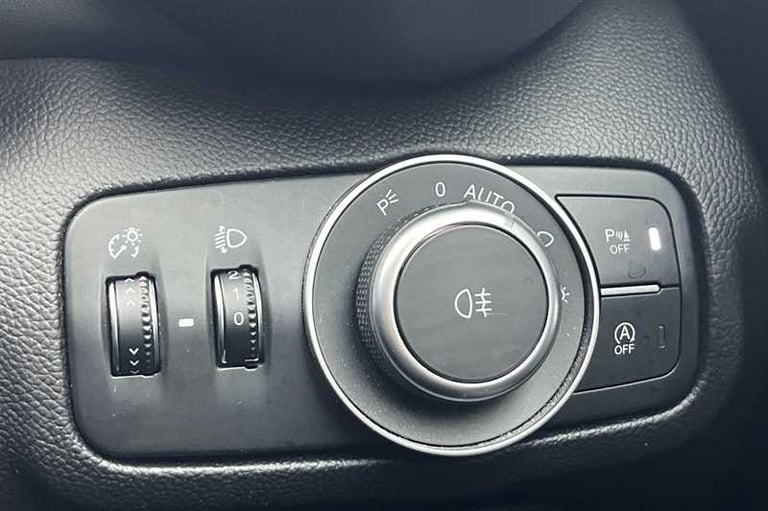 2019 Alfa Romeo Giulia 2.0 TB 280 Veloce 4dr Auto SALOON PETROL Automatic