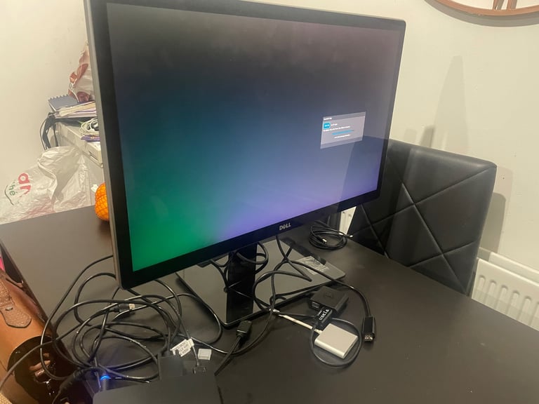 27 inch Dell Monitor 2715