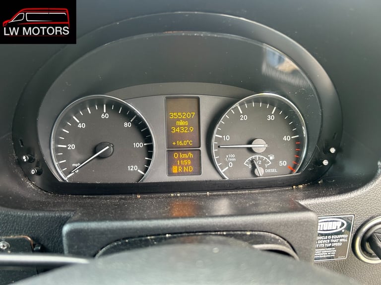 MERCEDES BENZ SPRINTER 519 CDI DIRECT EX AMBULANCE SERIVICS 2017 17 REG EURO 6