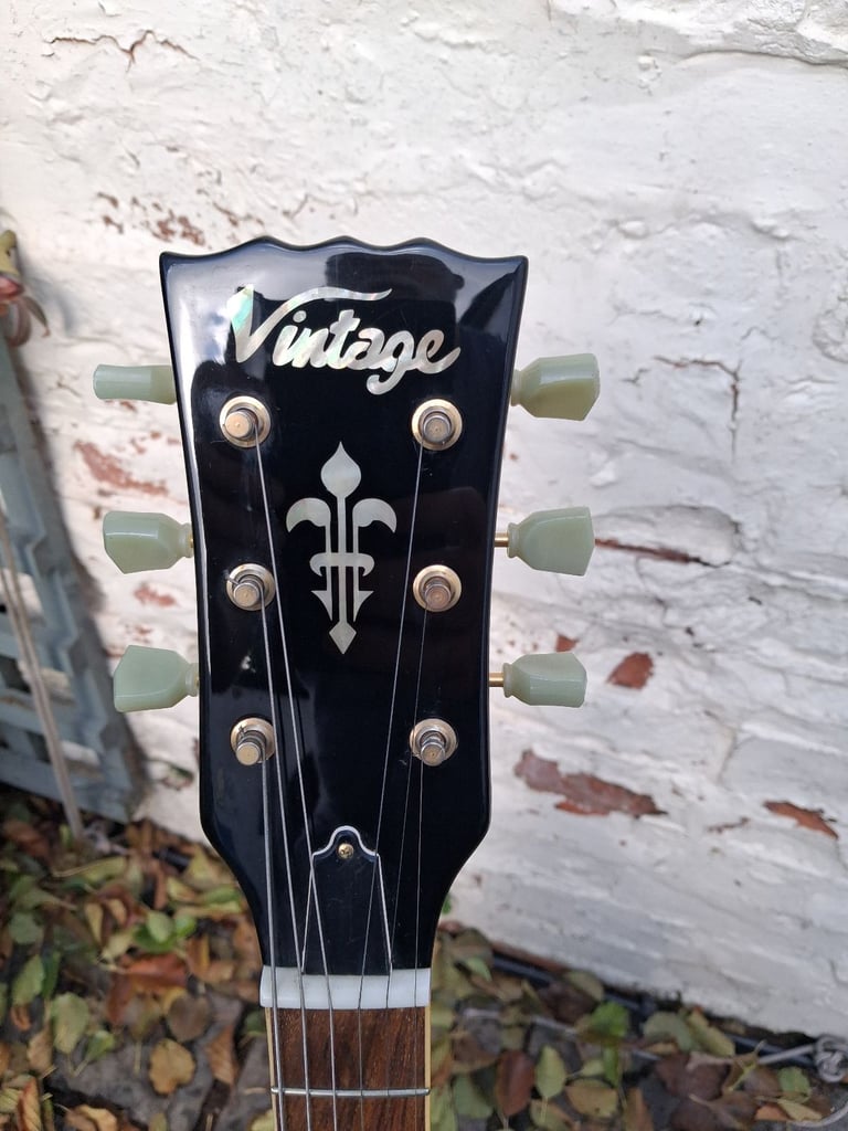 JHS Vintage V100 electric guitar