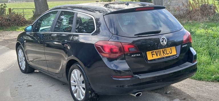 2011 Vauxhall Astra 2.0 Cdti Se Auto Estate 47000 Miles