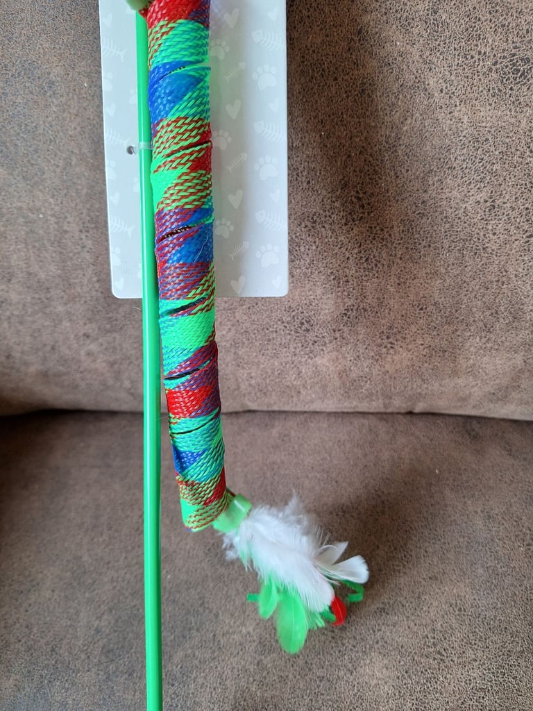 Cat Toy Teaser multicoloured Wand, Stocking Treats! Brand New