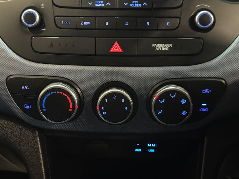 2014 Hyundai i10 1.0 SE Euro 5 5dr HATCHBACK Petrol Manual