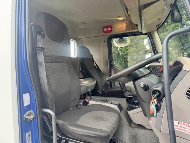 2016 16 DAF LF 220 EURO 6 4x2 urban tractor unit manual air con 