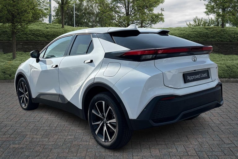 2025 Toyota C-HR 2.0 PHEV Design 5dr CVT SUV Hybrid Automatic