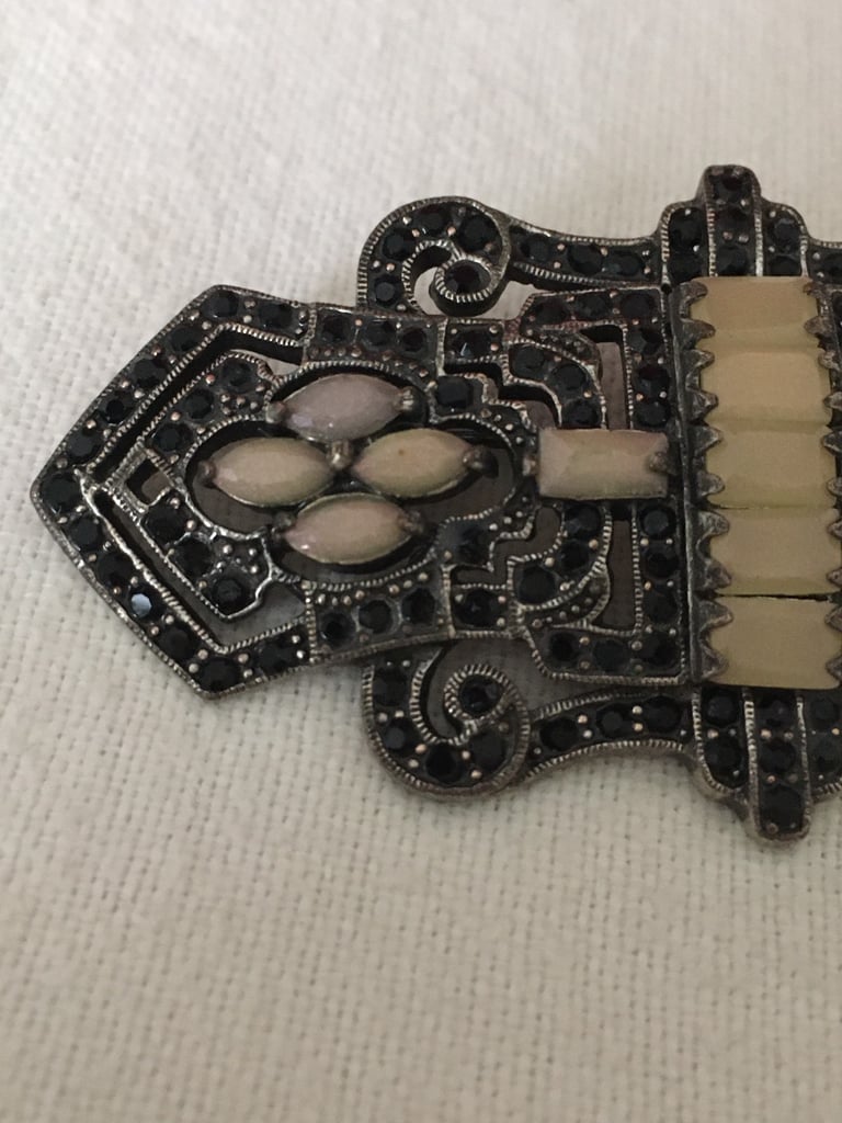 Italian UTERQUE Vintage Costume Pin Brooch