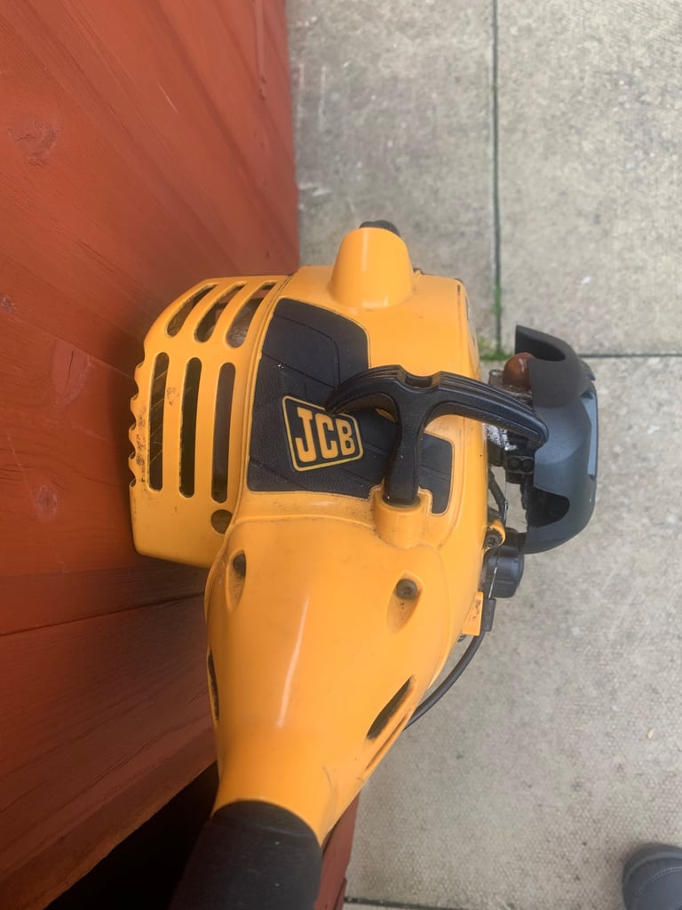 JCB strimmer - 