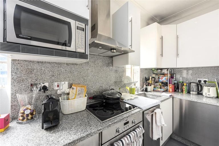 One Bedroom flat in Marylebone High Street Available now!!
