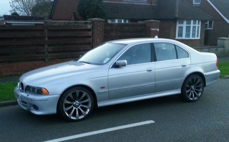 BMW, 530D, E39, 2002, Semi-Auto, SPORTS KIT, Silver 4-door Saloon, diesel low mileage, PROJECT