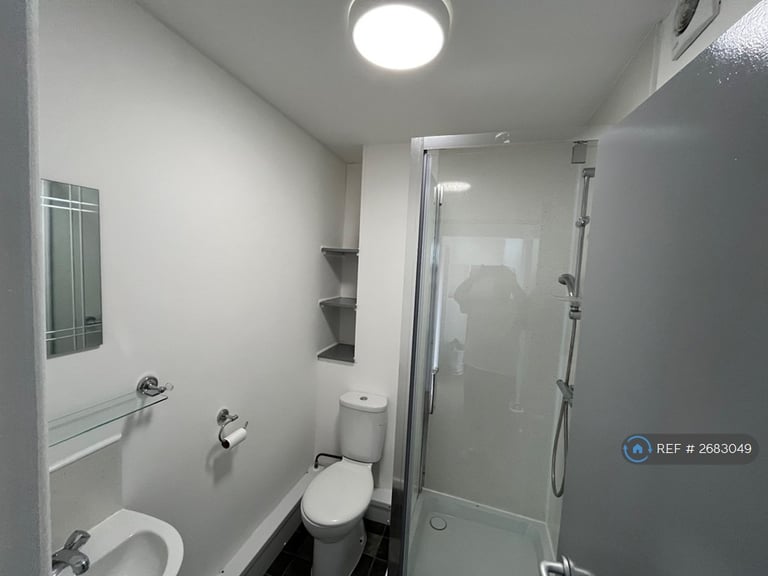 5 bedroom house in Nasmith Road, Norwich, NR4 (5 bed) (#2683049)