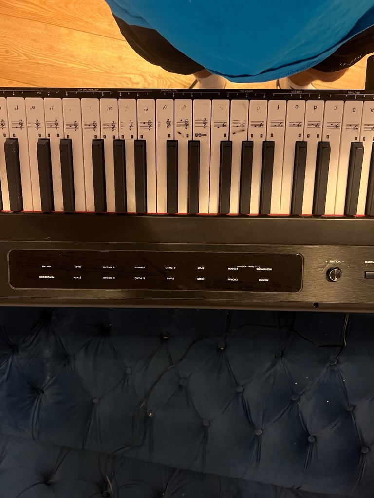 Digital Piano 88-Key – Excellent Condition