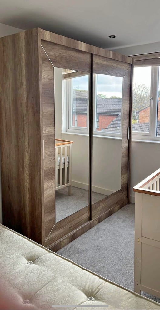 image for Wooden sliding door wardrobe 