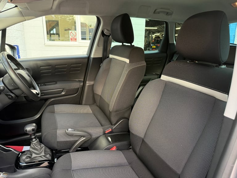 2022 Citroen C3 Aircross 1.5 BlueHDi Shine 5dr, UNDER 2900 MILES, FULL CITROEN SERVICE HISTORY,  ...