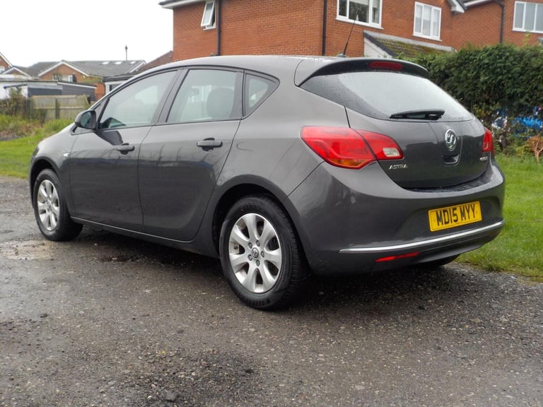 2015 Vauxhall Astra 1.6 CDTi ecoFLEX 94g Design Euro 6 (s/s) 5dr HATCHBACK Diesel Manual