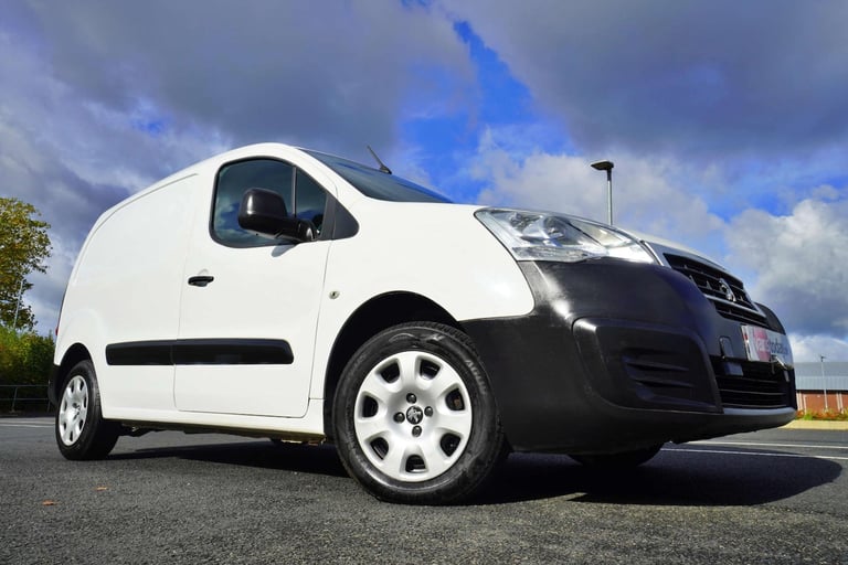 2018 Peugeot Partner 1.6 Partner Professional L1 Blue HDi + EURO 6 Panel Van Diesel Manual