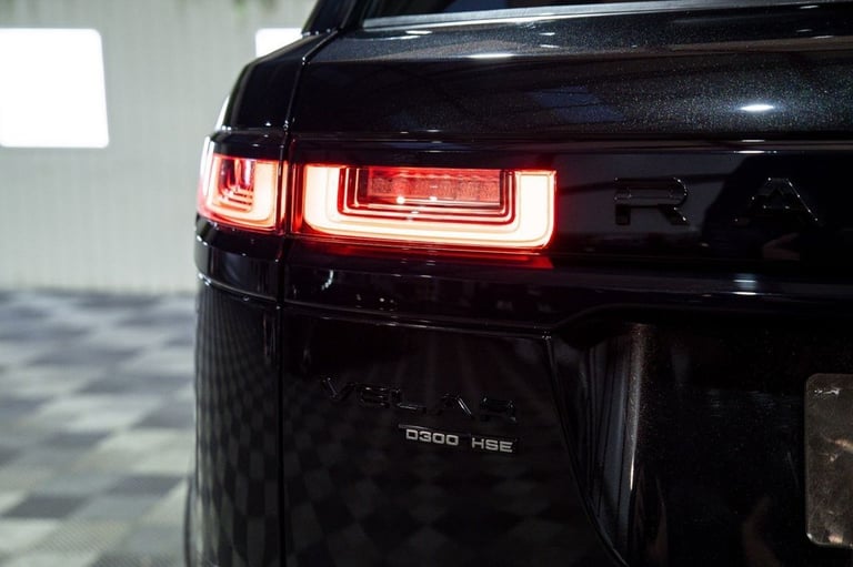 2019 Land Rover Range Rover Velar 3.0 D300 R-Dynamic HSE SUV 5dr Diesel Auto 4WD Euro 6 (s/s) (30...