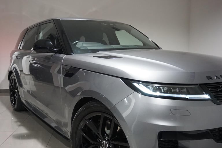 2023 Land Rover Range Rover Sport 3.0 D300 MHEV Dynamic SE SUV 5dr Diesel Auto 4WD Euro 6 (s/s) (...