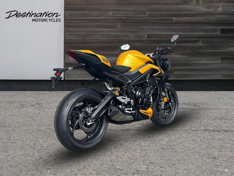 2025 Triumph Street Triple 765 RS PREMIUM COLOUR Petrol yellow 6 Speed