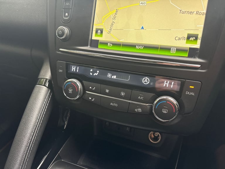 2017 Renault Kadjar 1.2 TCE Dynamique Nav 5dr Hatchback PETROL Manual