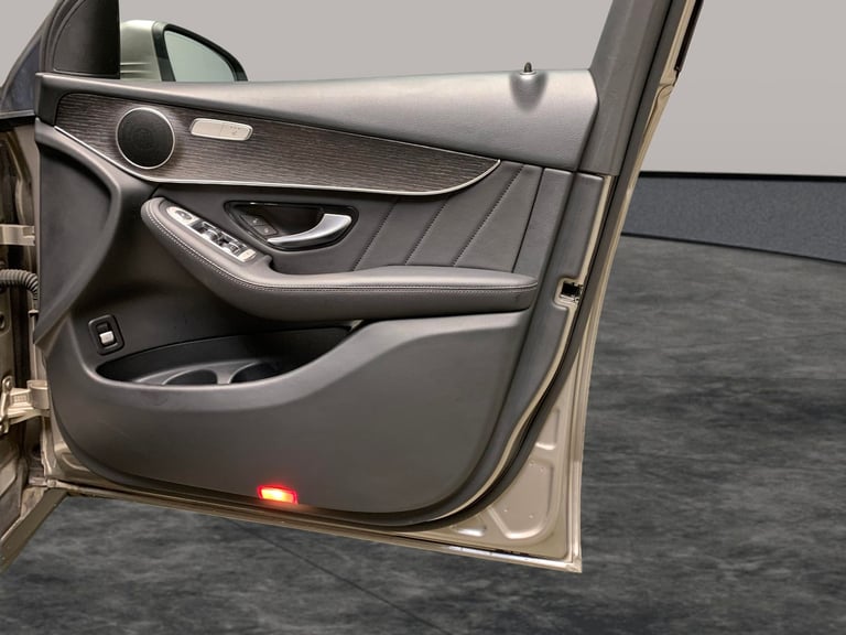 2020 Mercedes-Benz GLC 2.0 GLC220d AMG Line SUV 5dr Diesel G-Tronic+ 4MATIC Euro 6 (s/s) (194 ps)...