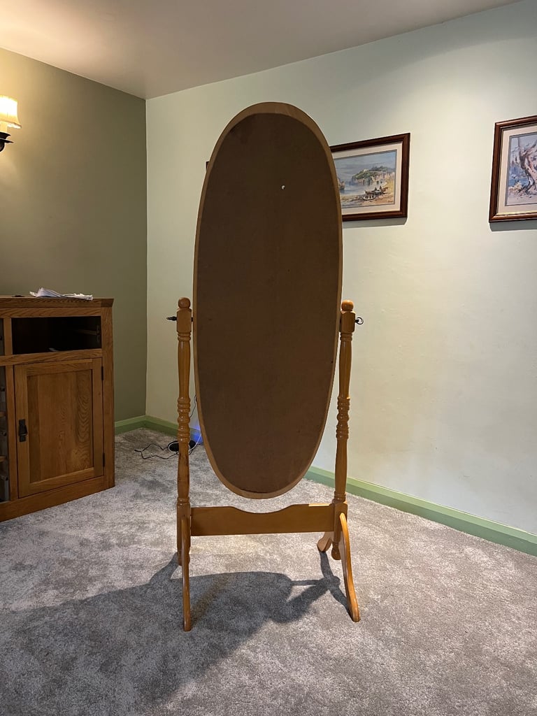 Standing pine wood, Mirror, adjustable.