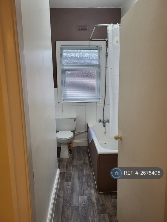 2 bedroom house in Tom Shepley Street, Hyde, SK14 (2 bed) (#2676406)