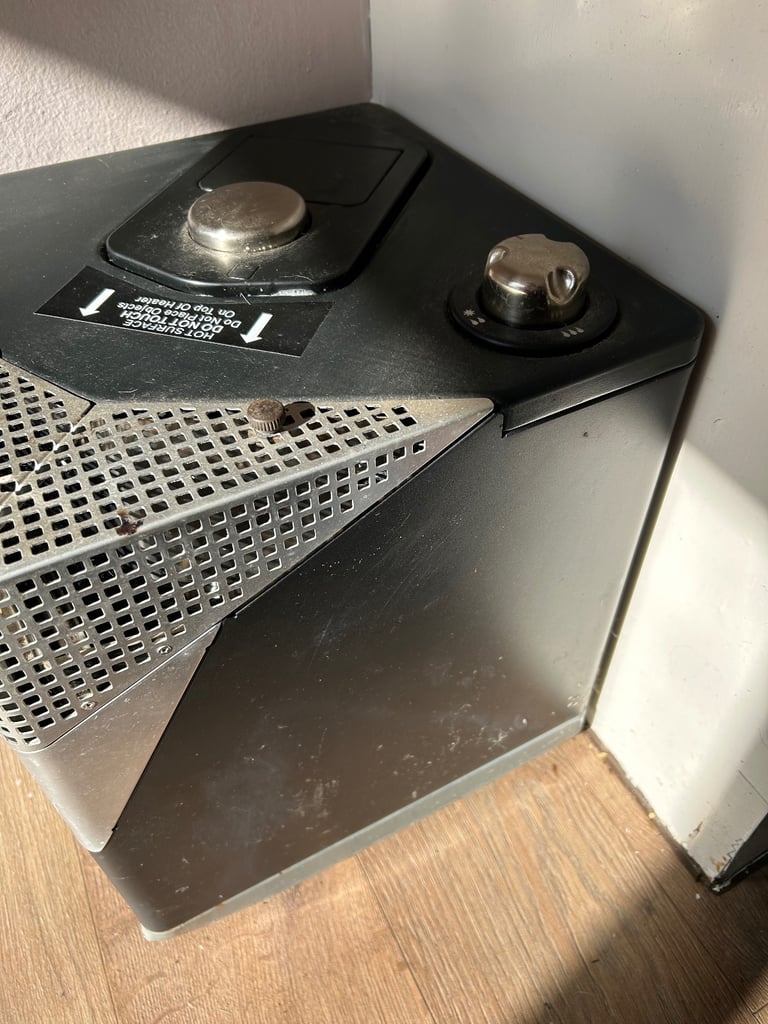 image for Calor gas cube heater 