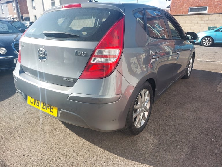 2011 Hyundai i30 1.6 CRDi Comfort 5dr HATCHBACK Diesel Manual