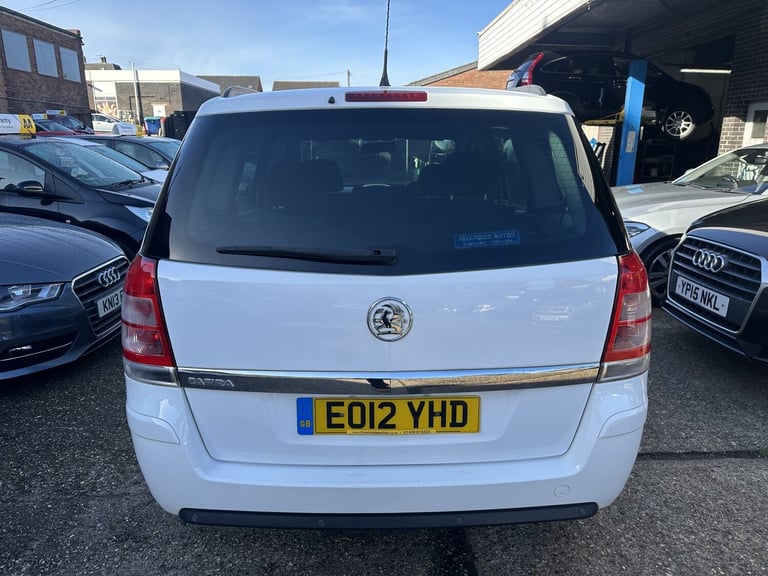 VAUXHALL ZAFIRA 1.6 16V Exclusiv 2012