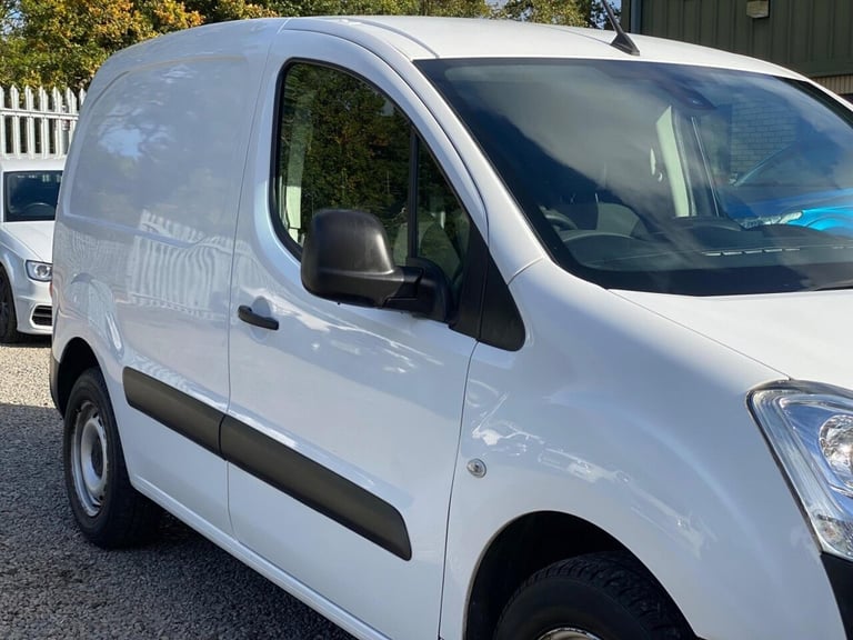 2018 Peugeot Partner 850 1.6 BlueHDi 100 Professional Van ATV PANEL VAN DIESEL Manual