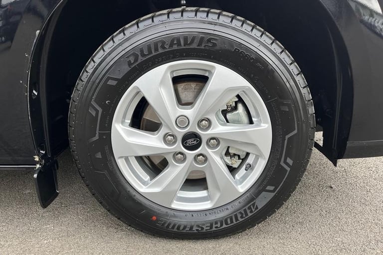 2024 Ford Transit Custom 300 Limited L2 LWB FWD 2.0 EcoBlue 136ps CRUISE CONTROL, PLY LINED, AIR ...