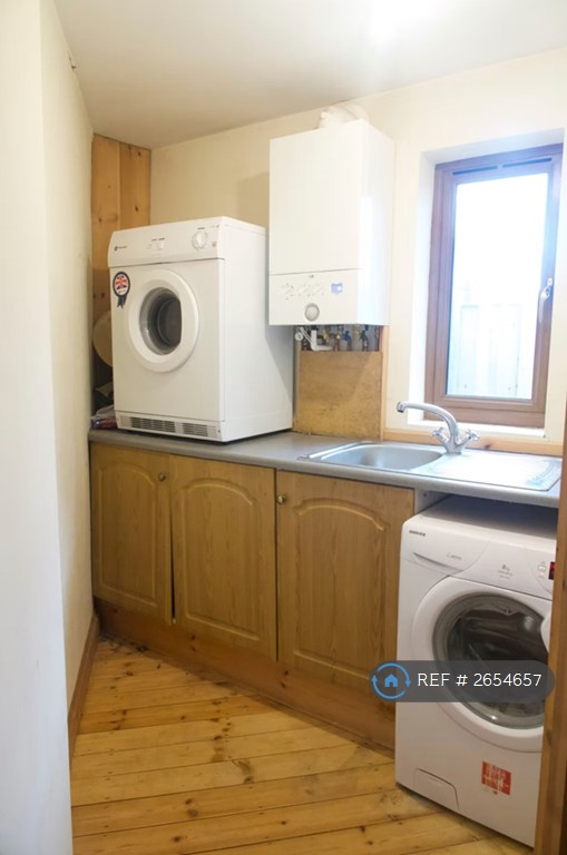 7 bedroom house in De Hague Road, Norwich, NR4 (7 bed) (#2654657)