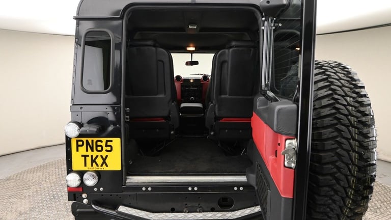 2015 Land Rover Defender 90 2.2 TDCi Autobiography 4WD SWB Euro 5 3dr Four Wheel Drive Diesel Manual