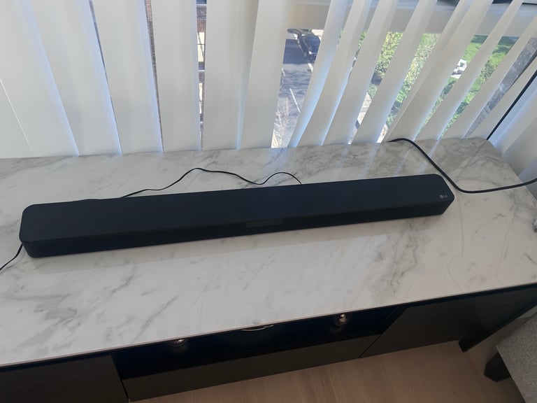 LG Sound Bar SN4 with Wireless Subwoofer 