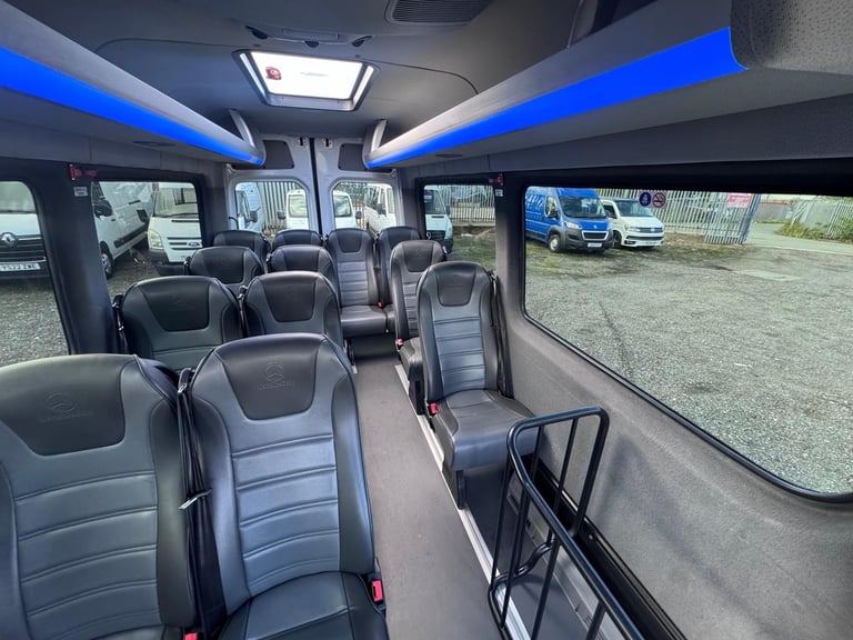 Mercedes Sprinter 314 MWB 13 Seat Minibus. Aircon. Auto. FSH. Reverse Cam. 