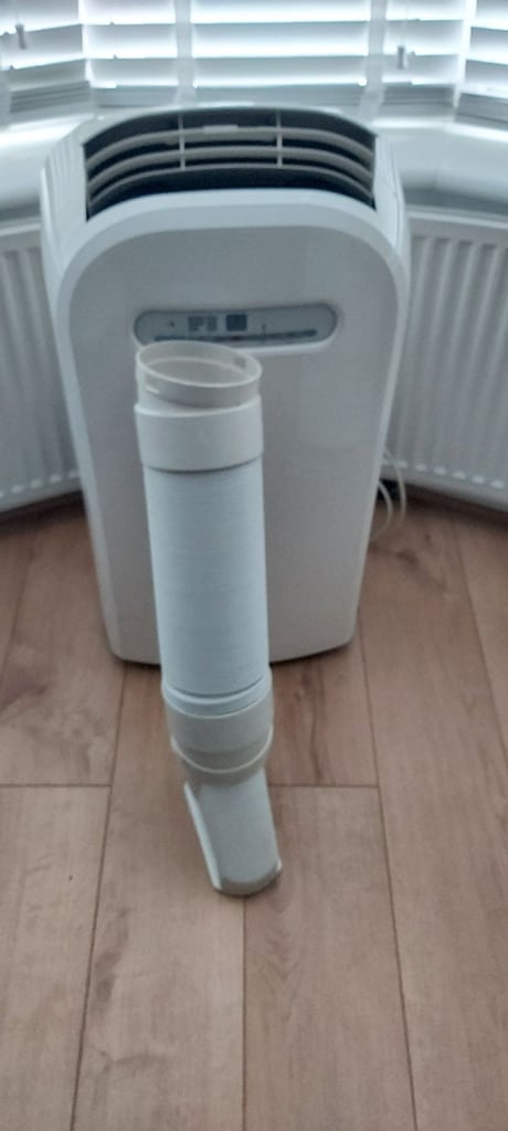 Air Conditioning Unit. Portable inc Remote Control.