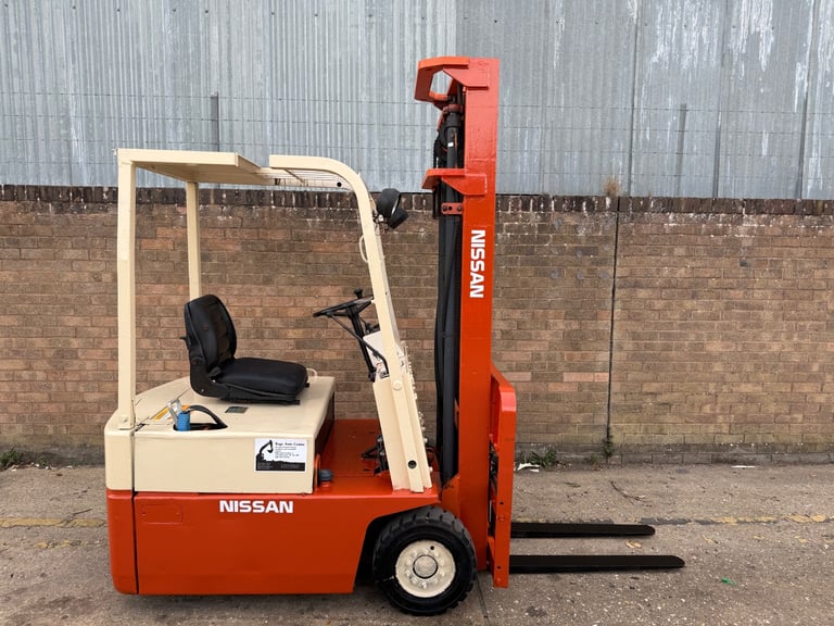 Nissan 1.5t electric forklift